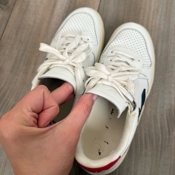 Veja V-10 low top sneaker white size 38 US 7 - Picture 4 of 8